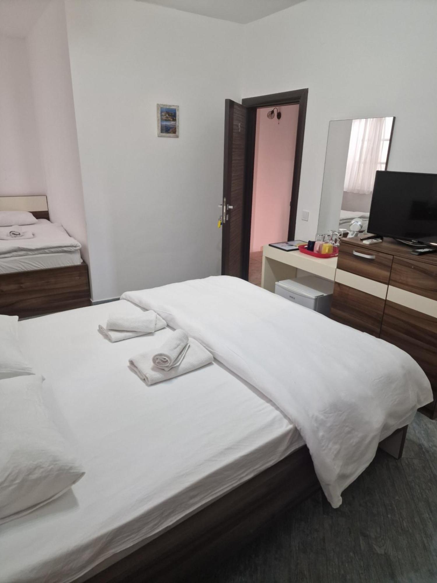 Rooms Dana Old Town Budva Exterior photo